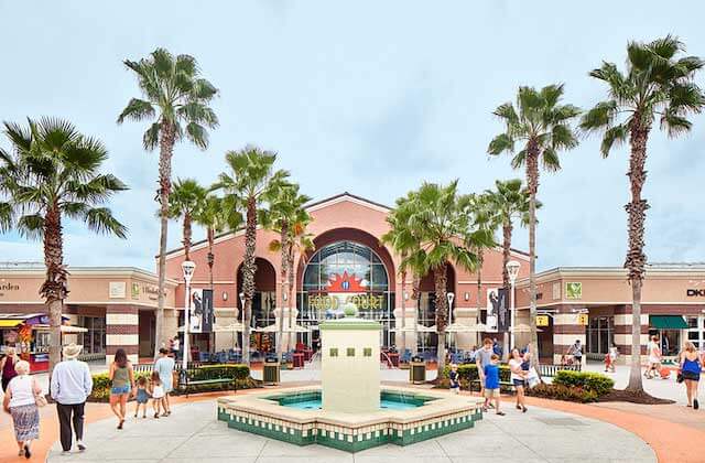 Orlando Vineland Premium Outlets Mall near Lake Buena Vista, FL