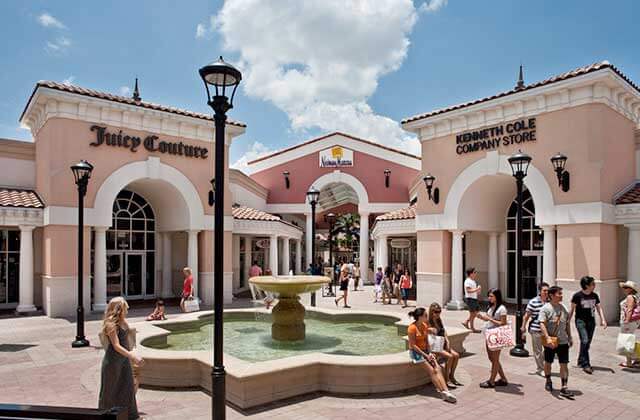Florida, Orlando International Premium Outlets, Forever 21 face