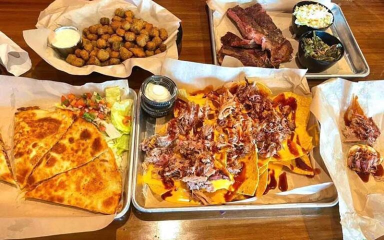 barbecue platters with sides at blackburns bbq winter haven