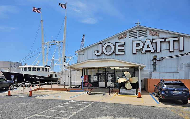 Joe Patti's Seafood | Fresh-Caught Fish Market on Pensacola Bay