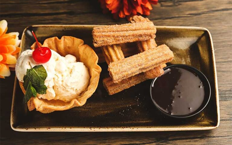 churros and ice cream dessert at azteca d oro mexican restaurant winter haven