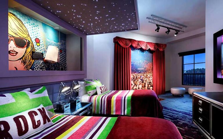 concert themed room with double bed at hard rock hotel at universal orlando