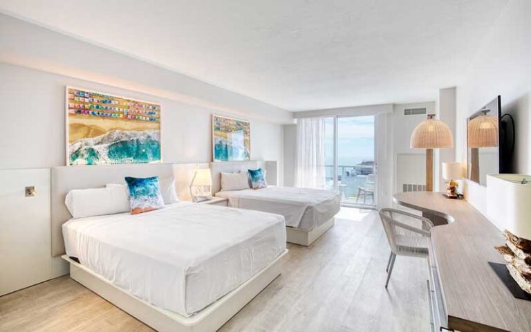 double queen suite with ocean view at daytona grande oceanfront hotel