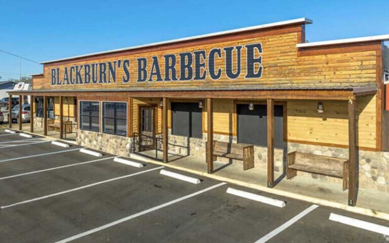 front exterior of restaurant with parking at blackburns bbq winter haven