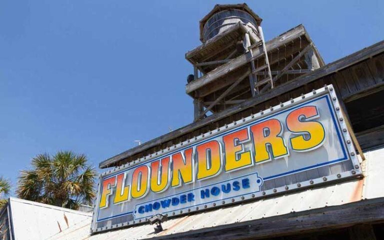 rooftop sign for restaurant at flounders chowder house pensacola beach
