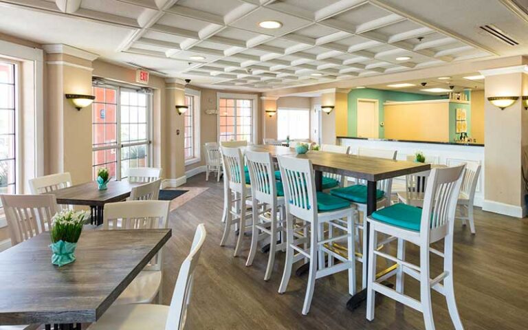 breakfast dining area with coastal decor at amelia hotel at the beach fernandina beach amelia island