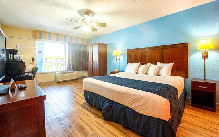 king bed suite with pool view at flamingo waterpark resort kissimmee