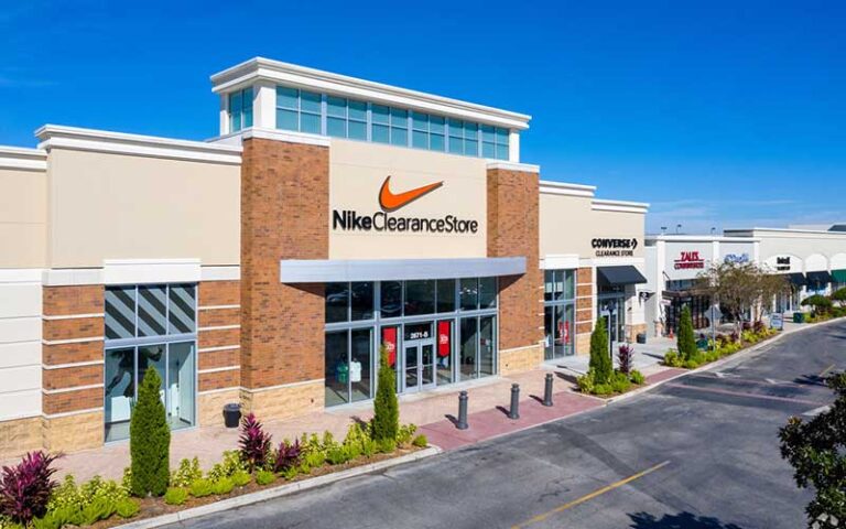 nike clearance store front exterior shopping center at the loop kissimmee