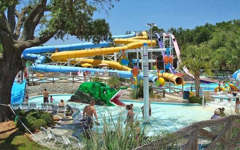 water park slides and pools at splash city adventures pensacola