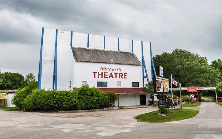 exterior of outdoor theater with parking at ocala drive in