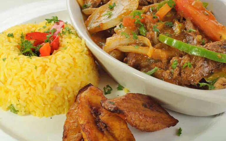 fajitas and sides at latinos y mas restaurant ocala