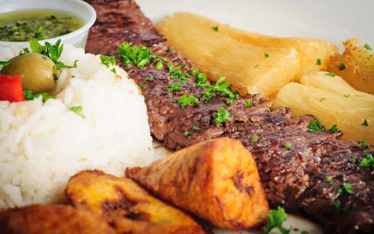 steak with rice and plantains at latinos y mas restaurant ocala