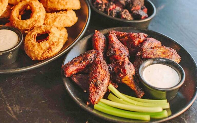 buffalo wings and onion rings at mojo hogtown bar b que gainesville