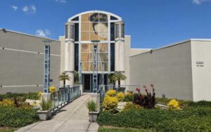 exterior of museum with entrance and landscaping at harn museum of art university of florida gainesville