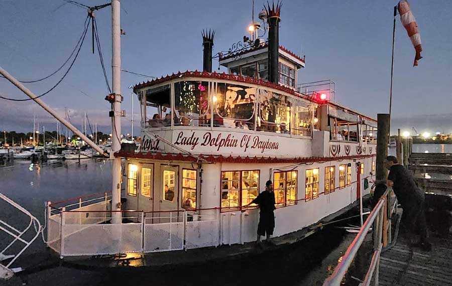 night view of docked riverboat lady dolphin dine and cruise daytona beach