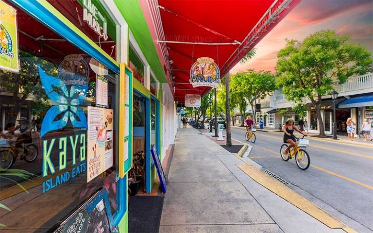 restaurant front on duval street at kaya island eats key west