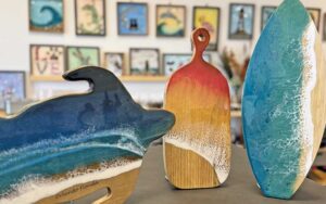 resin boards with art gallery background at fragments art studio kissimmee