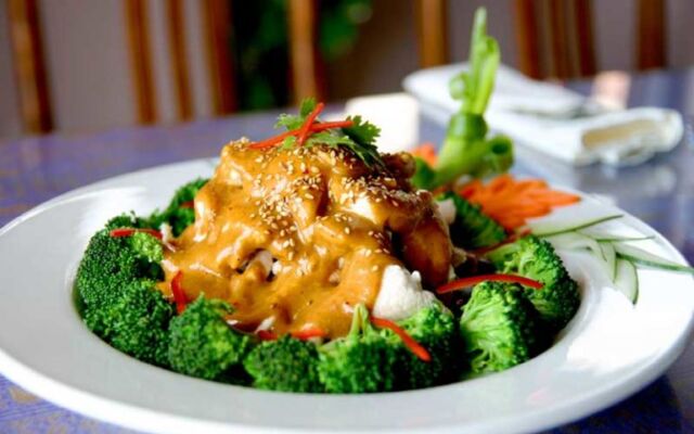 Come to Thai Thani on South International Drive to savor the taste and aroma of authentic Thai cuisine while dining in an atmosphere and decor that will transport you to the rich and wonderful culture that is Thailand!
@thaithanicelebration